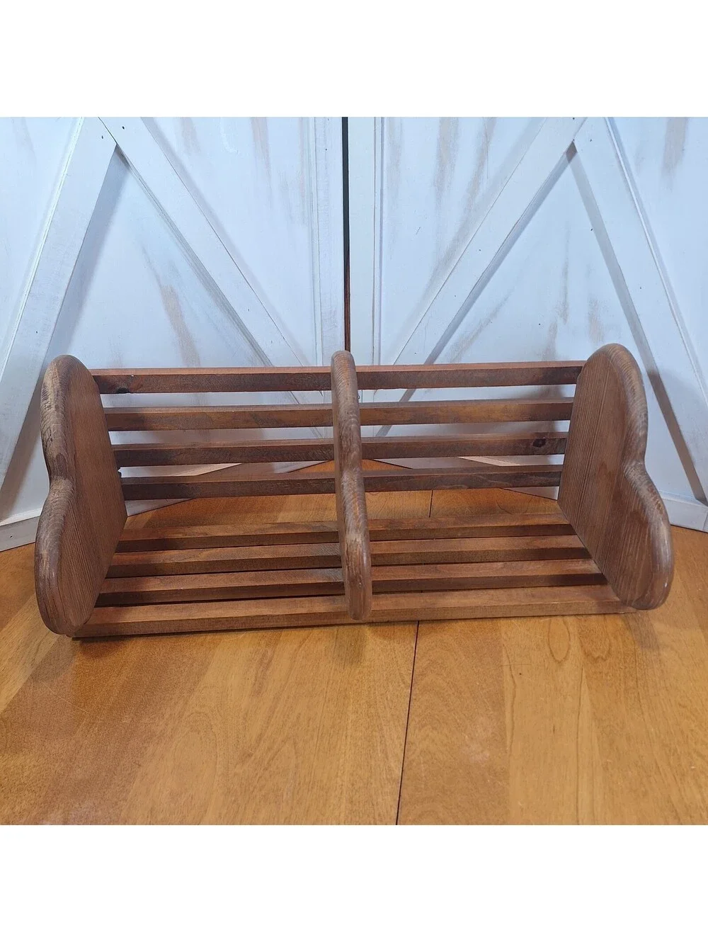 VTG Solid Wood Heart Shape Tiered Corner Trinket Shelf 19
